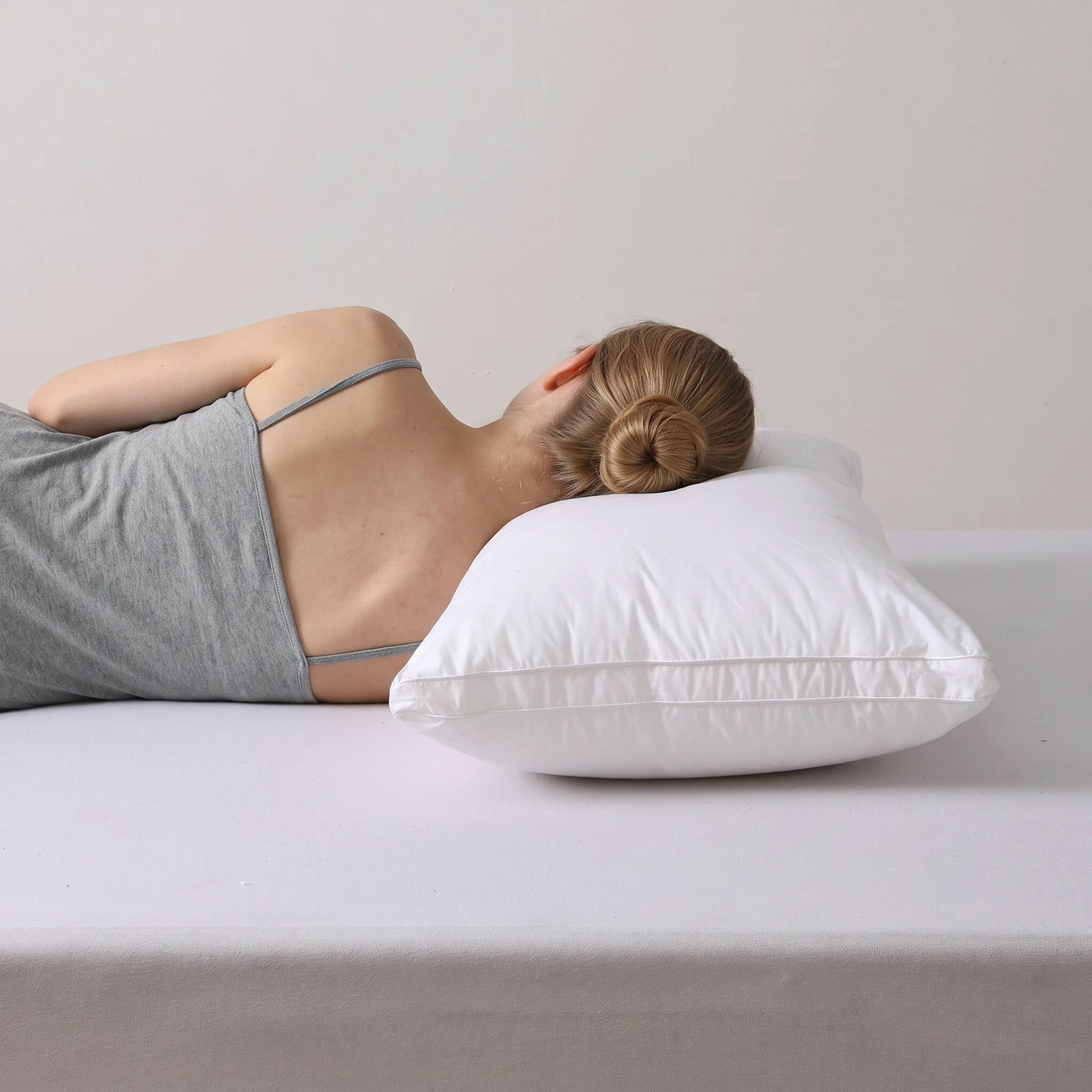 Relax Right Pure Microfibre King Pillow Profile 1700g