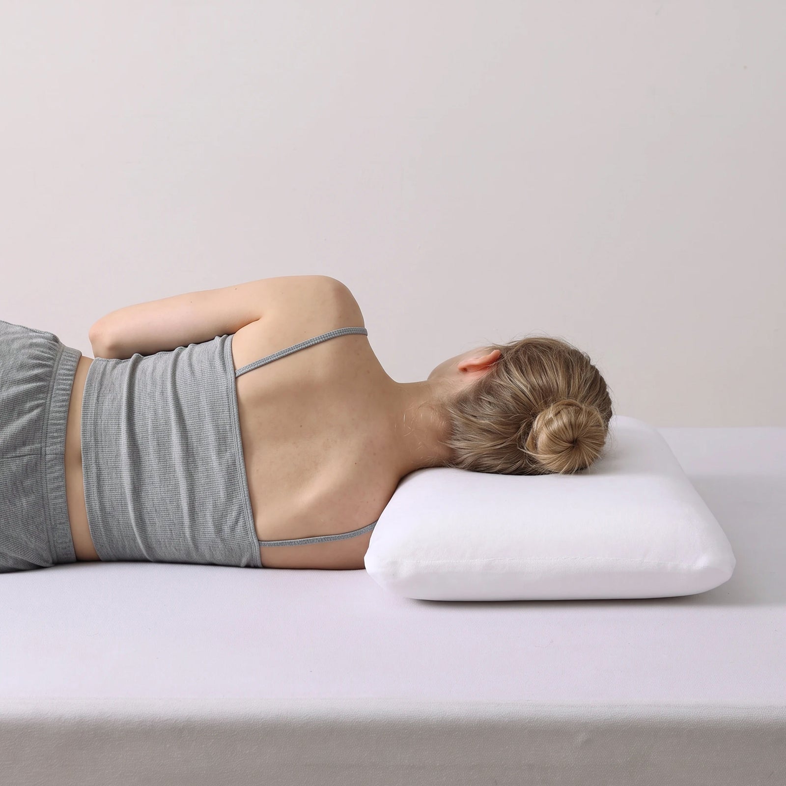 Deep Sleep Standard Memory Foam Pillow