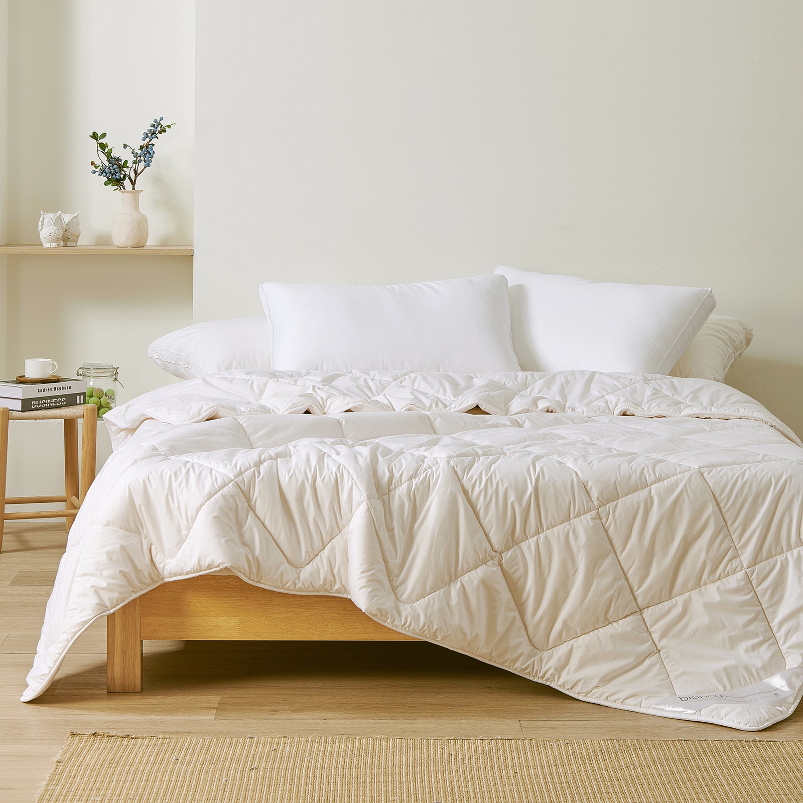 Woolly Comforts 550gsm Winter Weight Wool Quilt
