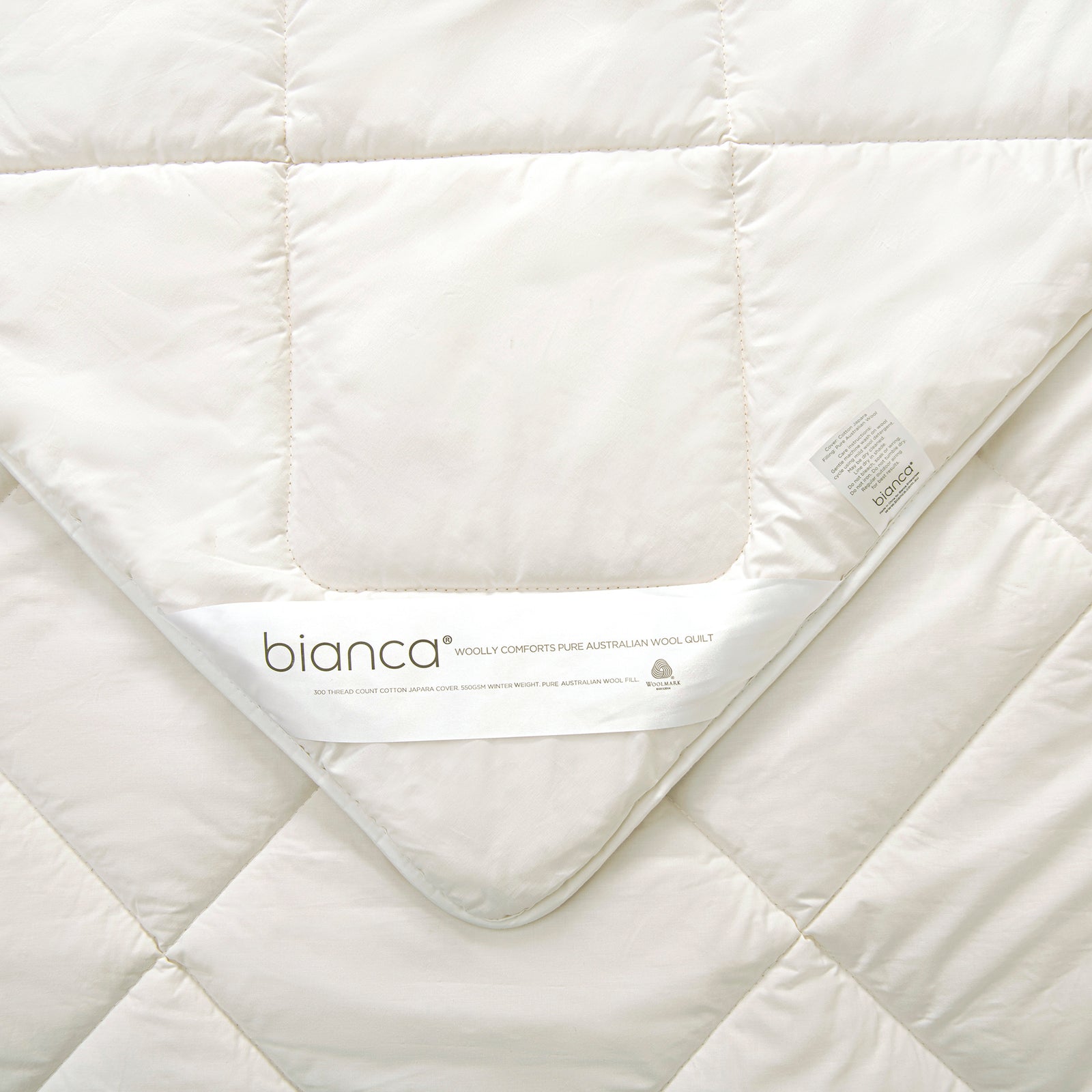 Woolly Comforts 550gsm Winter Weight Wool Quilt