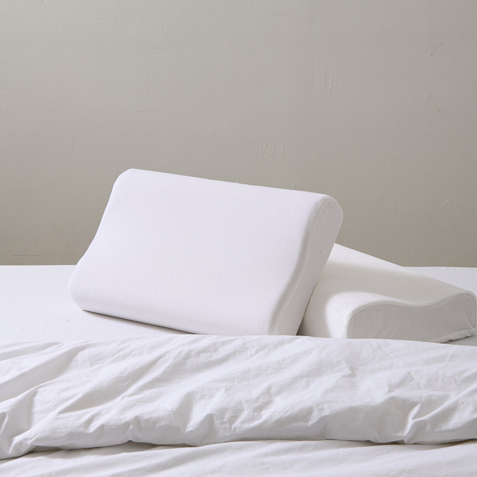 Deep Sleep Contour Profile Memory Foam Pillow