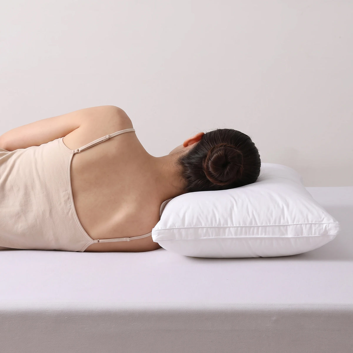 Relax Right Pure Microfibre Pillow Medium Profile 1000g
