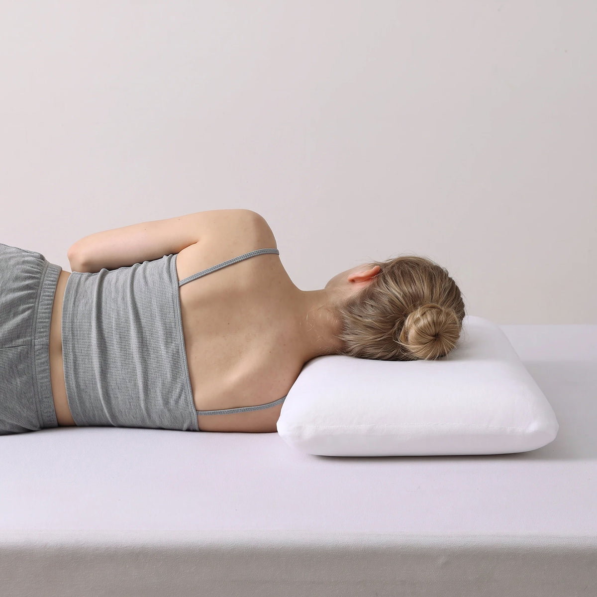 Deep Sleep Standard Memory Foam Pillow