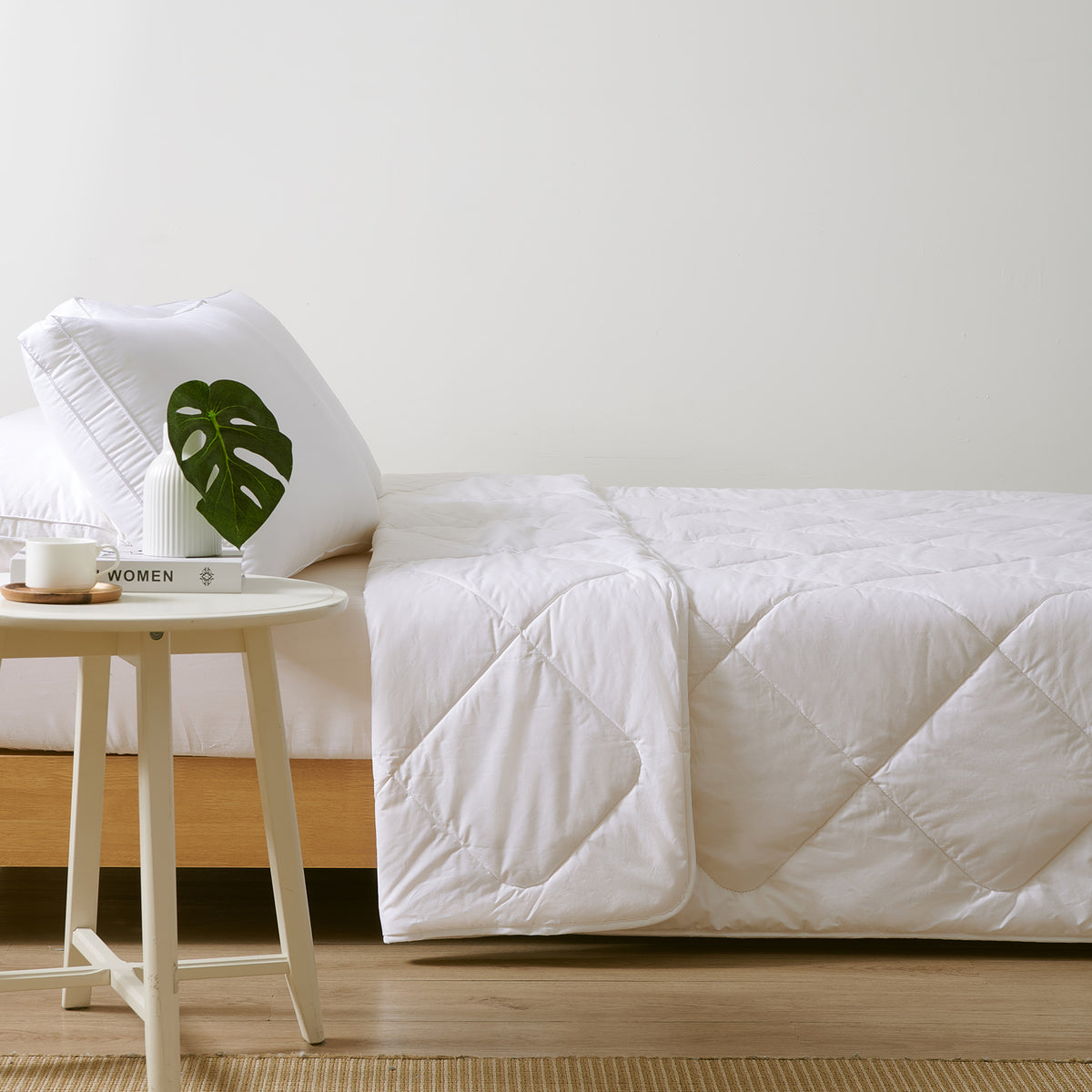 Woolly Comforts 300gsm Summer Weight Wool Quilt