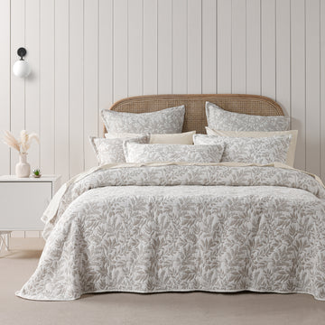 Amelia Bedspread Set Taupe