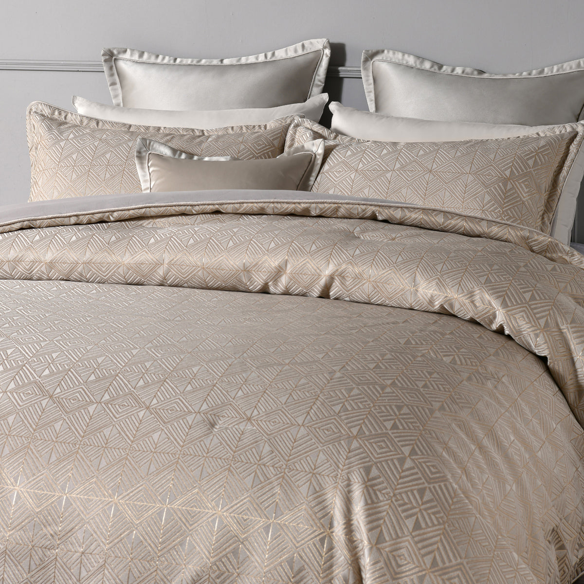 Bellagio Comforter Set Gold