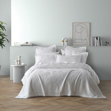 Cassiano Coverlet Set White