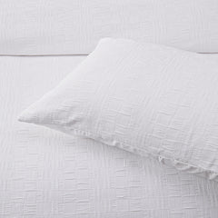 Cosmo Quilt Cover Set White