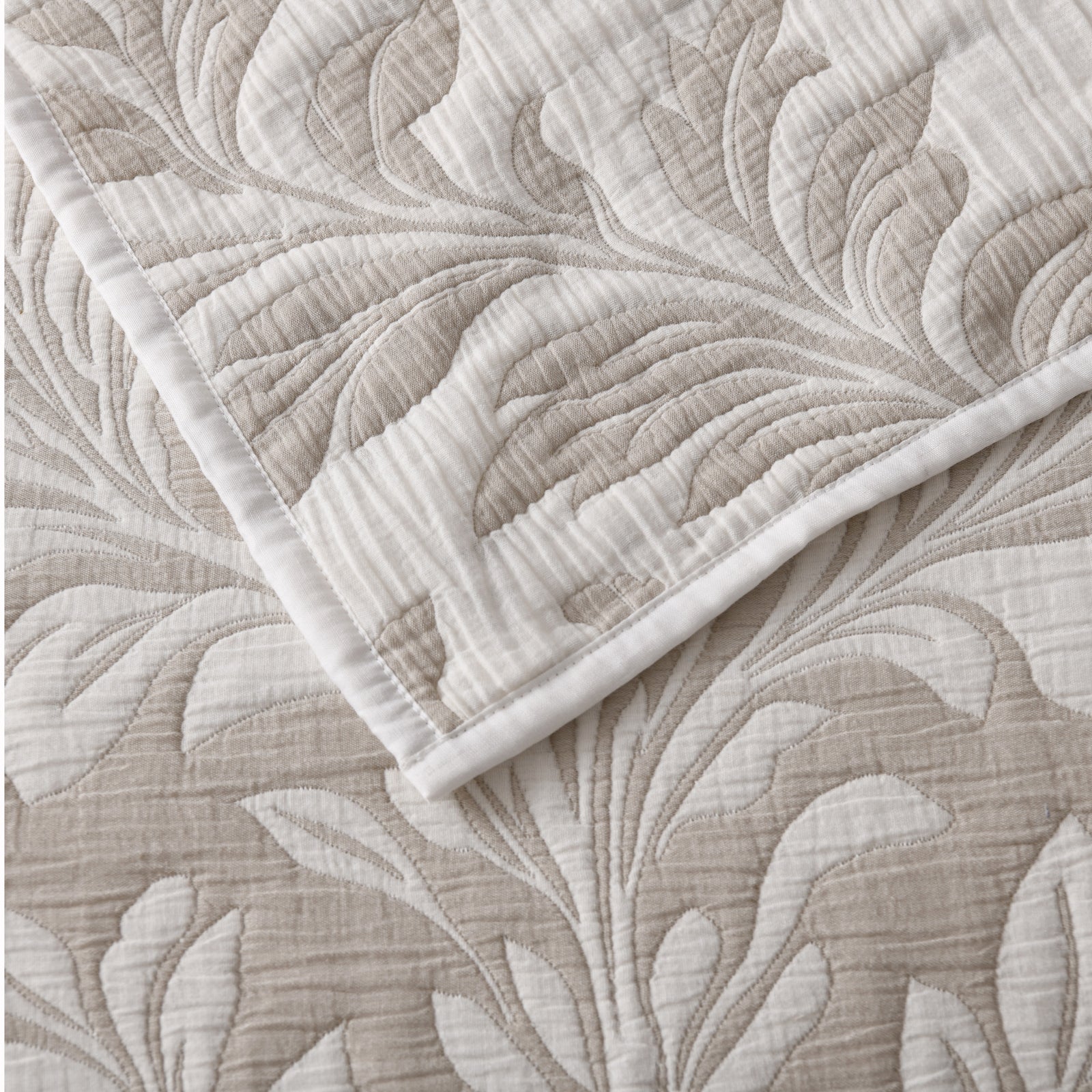 Liora Bedspread Set Stone