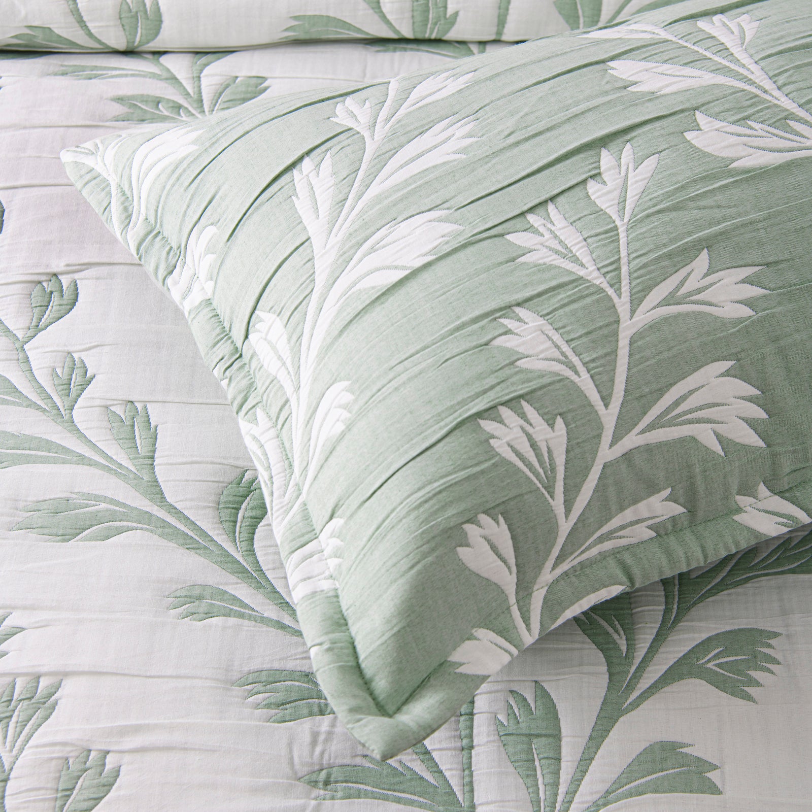 Vionelle Reversible Bedspread Set Sage