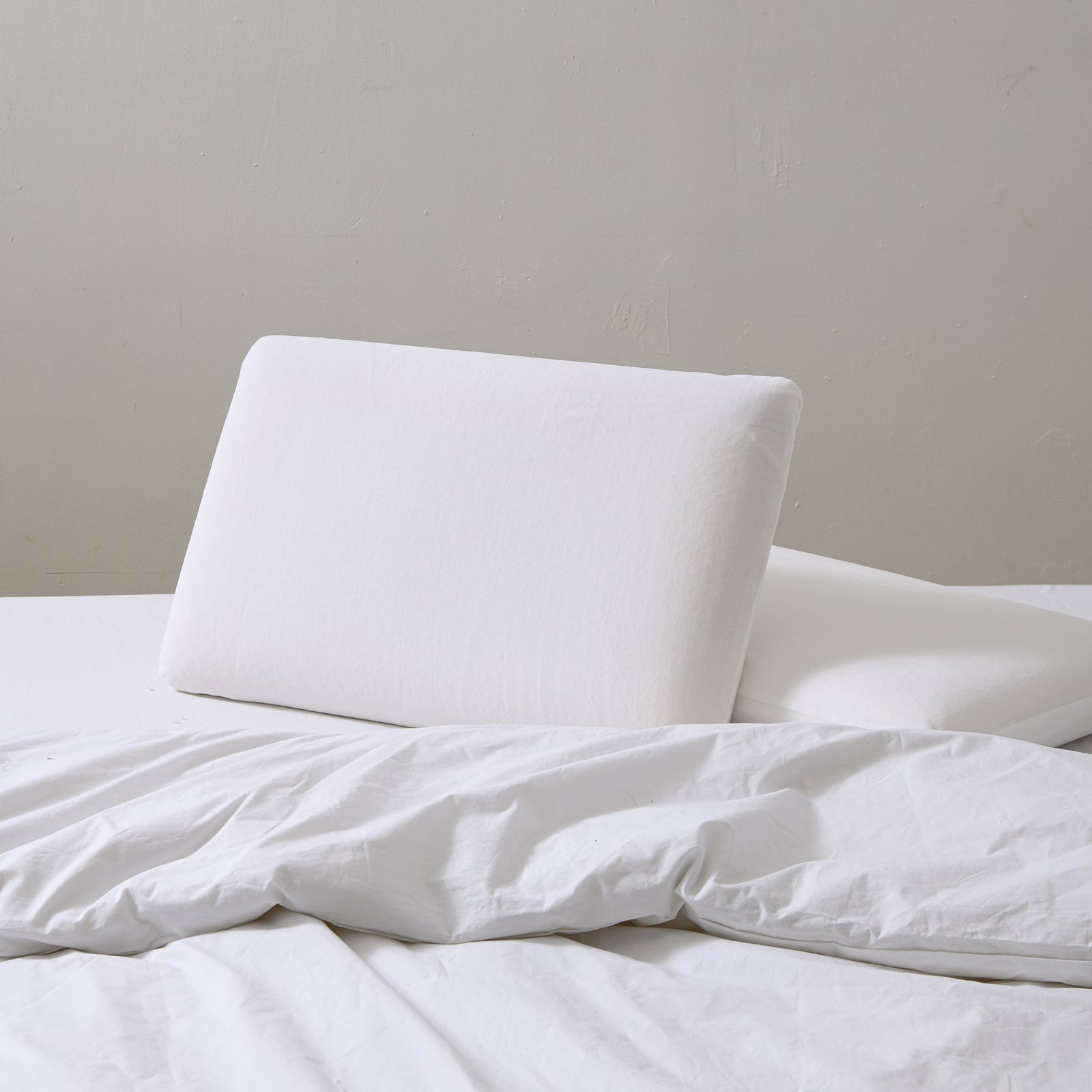 Deep Sleep Standard Memory Foam Pillow