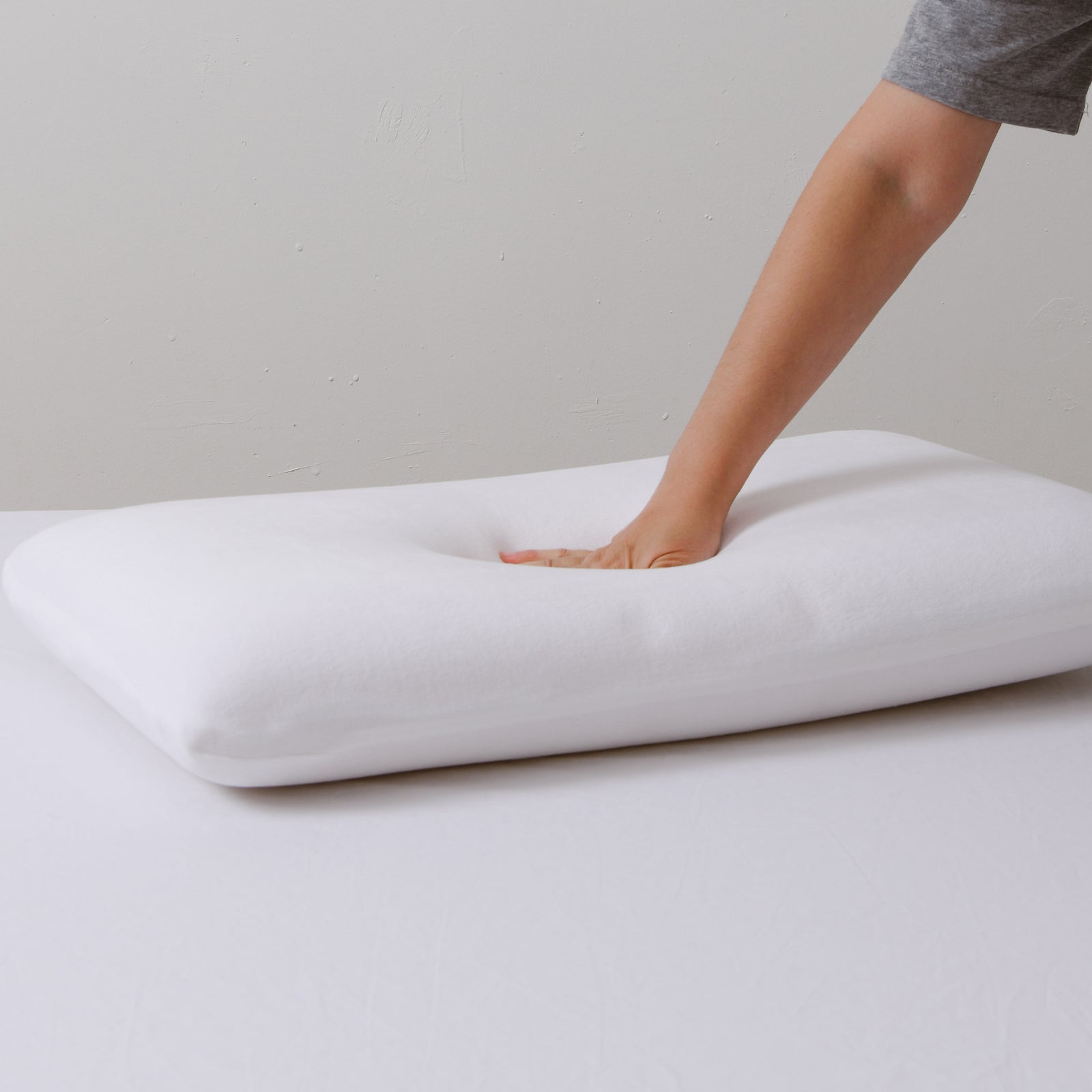 Deep Sleep Standard Memory Foam Pillow