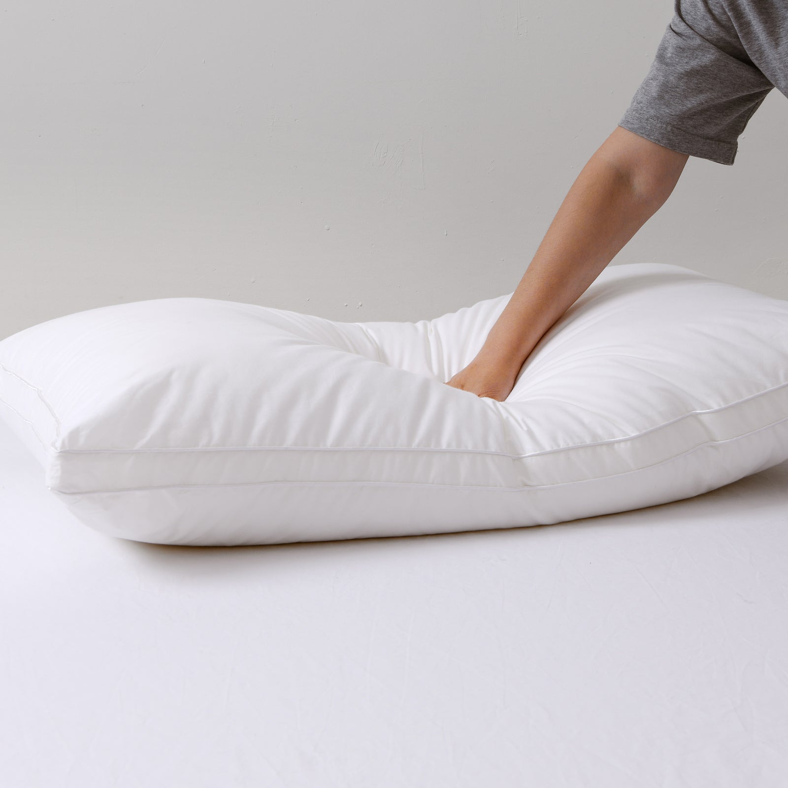 Relax Right Pure Microfibre King Pillow Profile 1700g