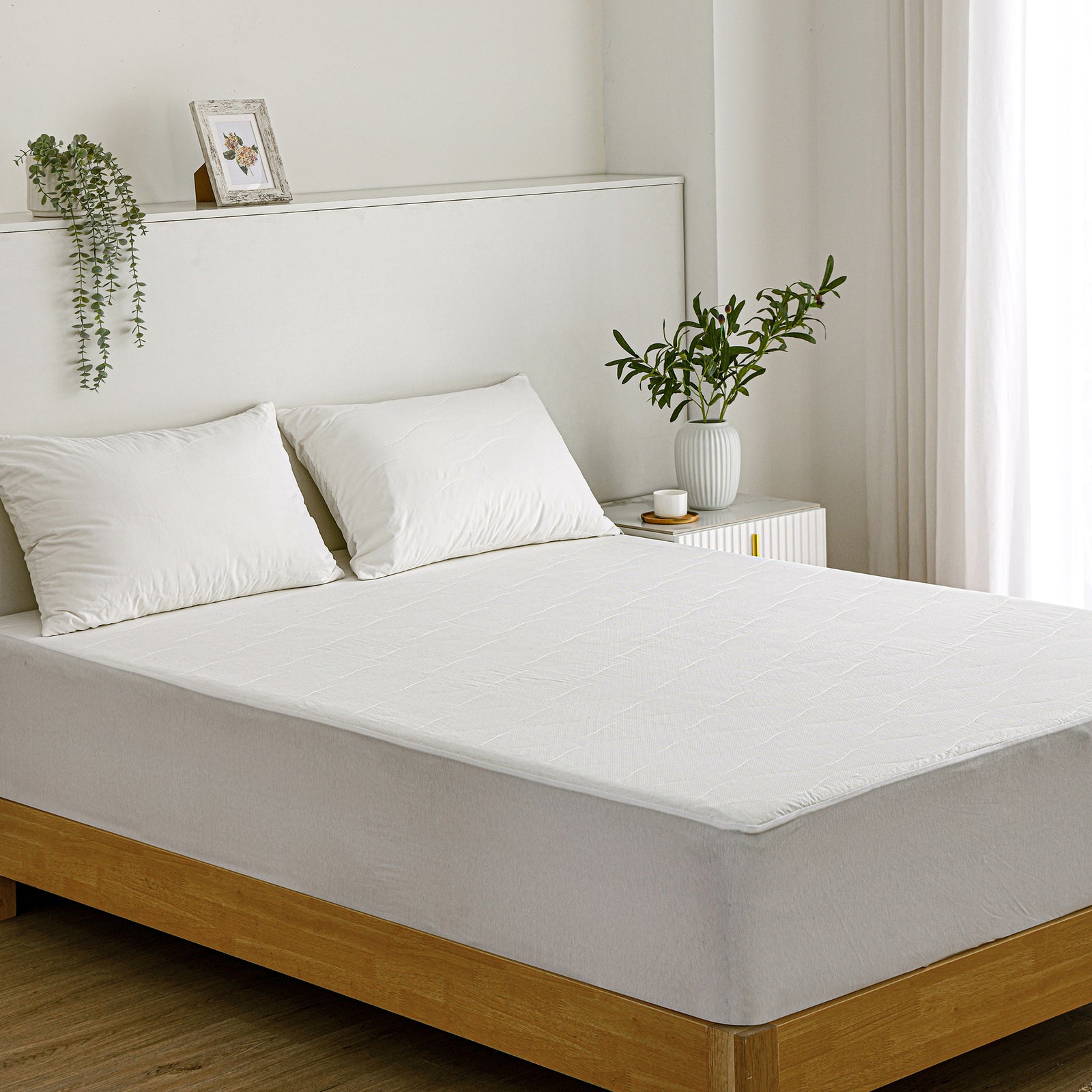Cool Ease Phase Change Material (PCM) Cooling Technology Quilted Mattress Protector