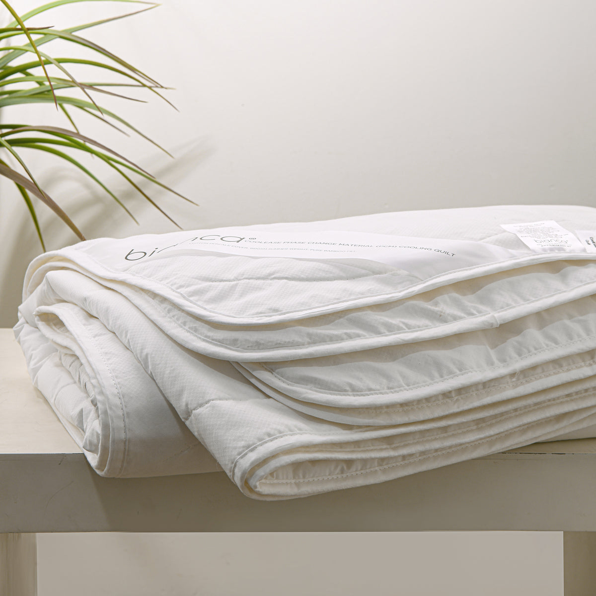 Cool Ease Phase Change Material (PCM) Cooling Technology 150gsm Summer Weight Quilt