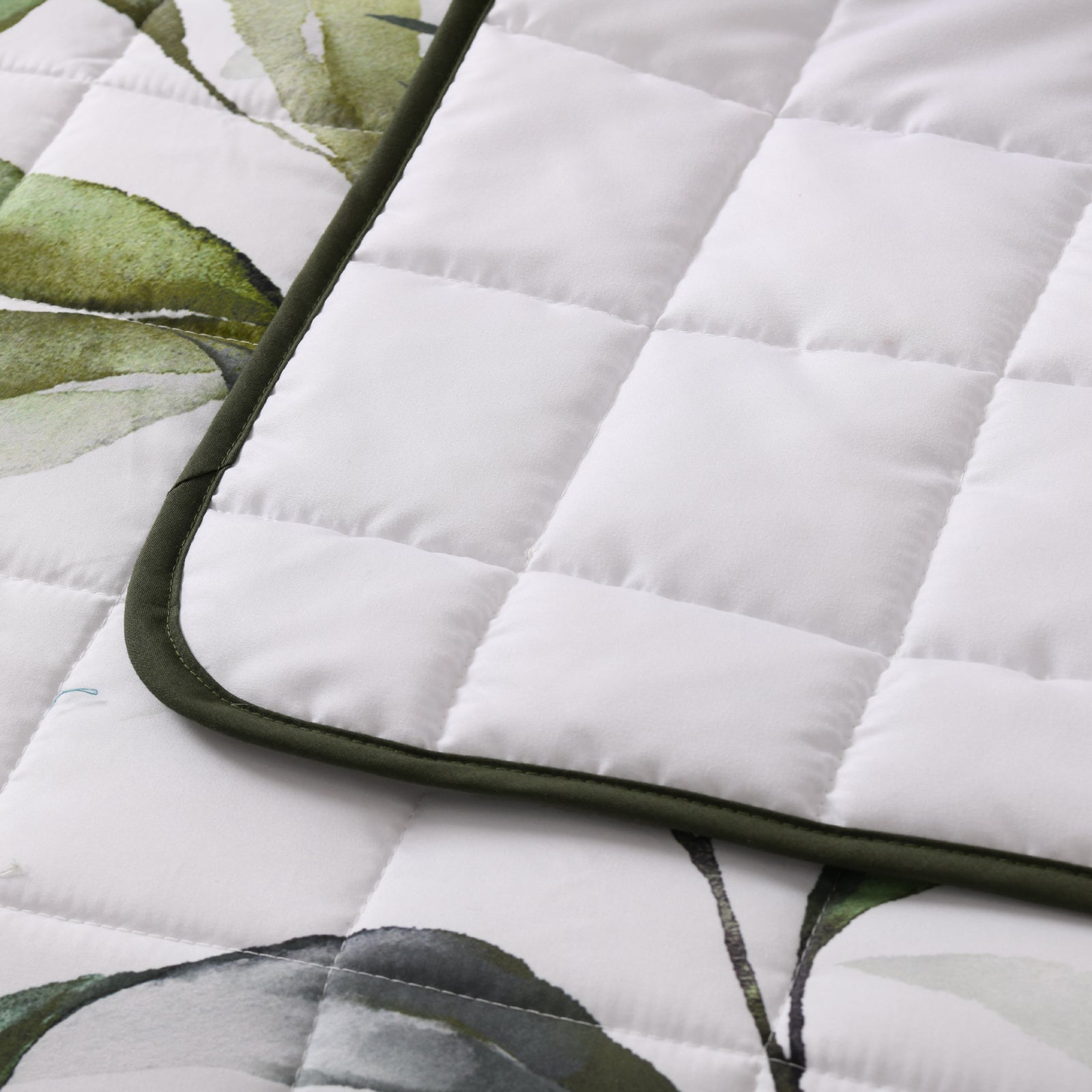 Linden Coverlet Set Forest Green