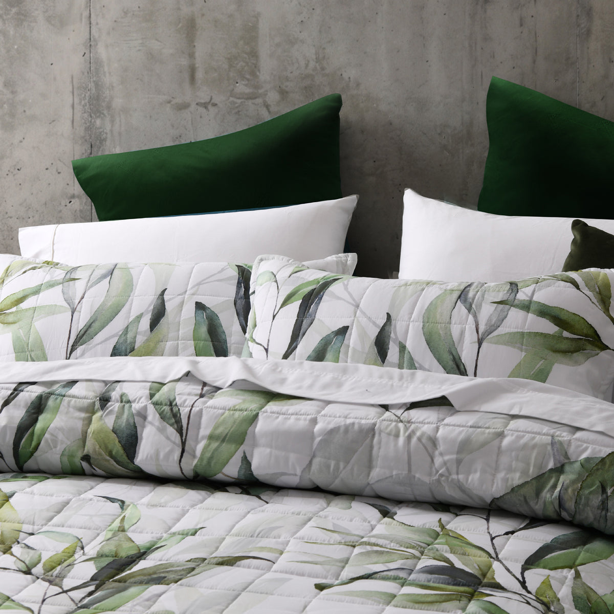 Linden Coverlet Set Forest Green