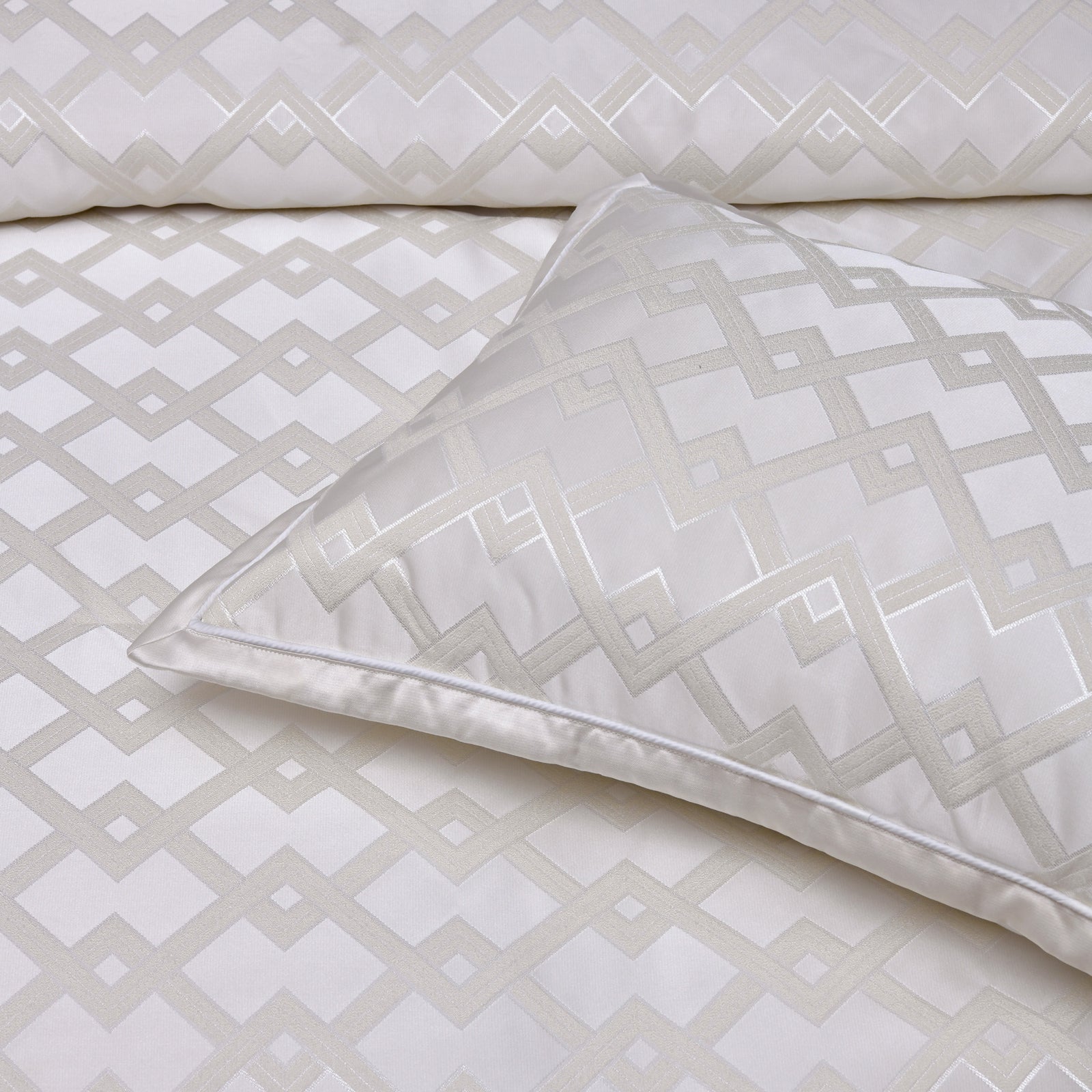 Firenze Comforter Set Pearl White