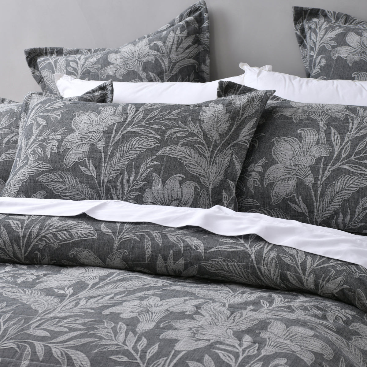 Maidstone Bedspread Set Grey