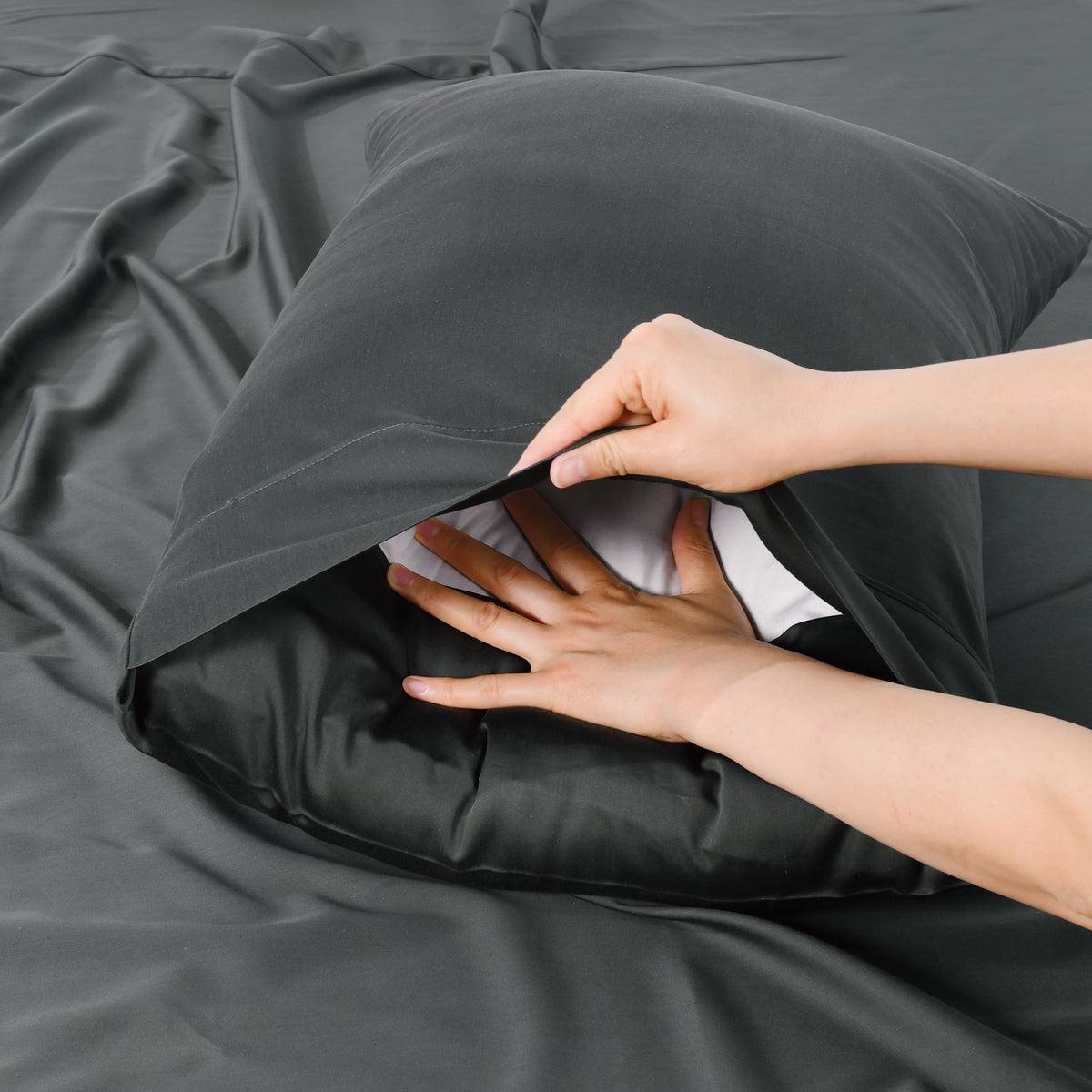 Rosebank 500 Thread Count Bamboo/Cotton Sateen Weave Standard Pillowcase (Pair) Charcoal