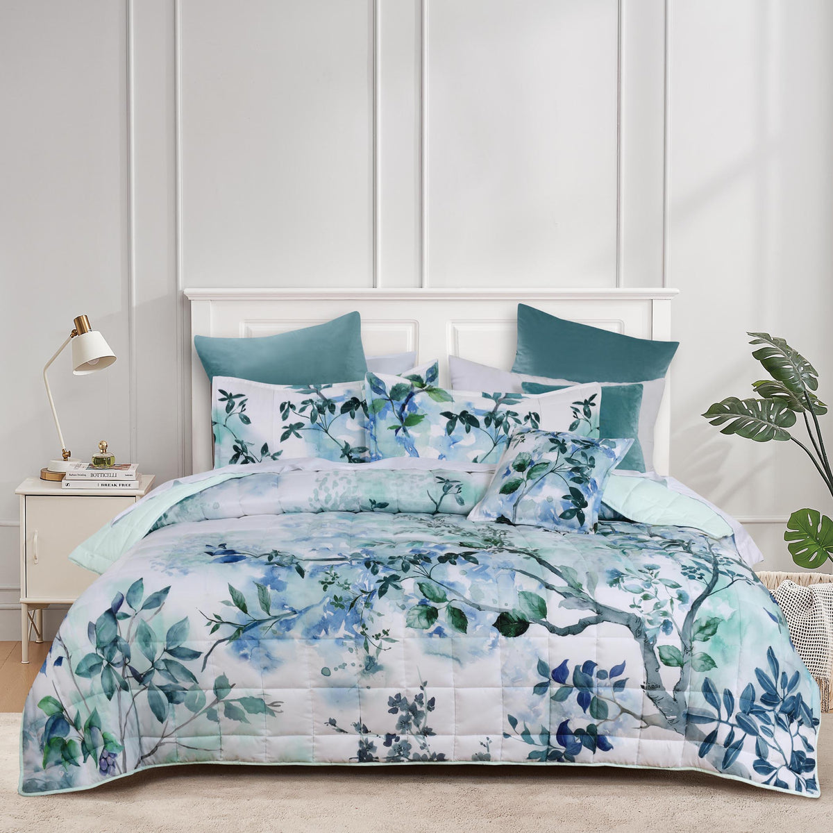 Woodbury Bedspread Set White