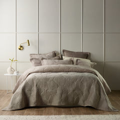 Kairo Coverlet Set Champagne