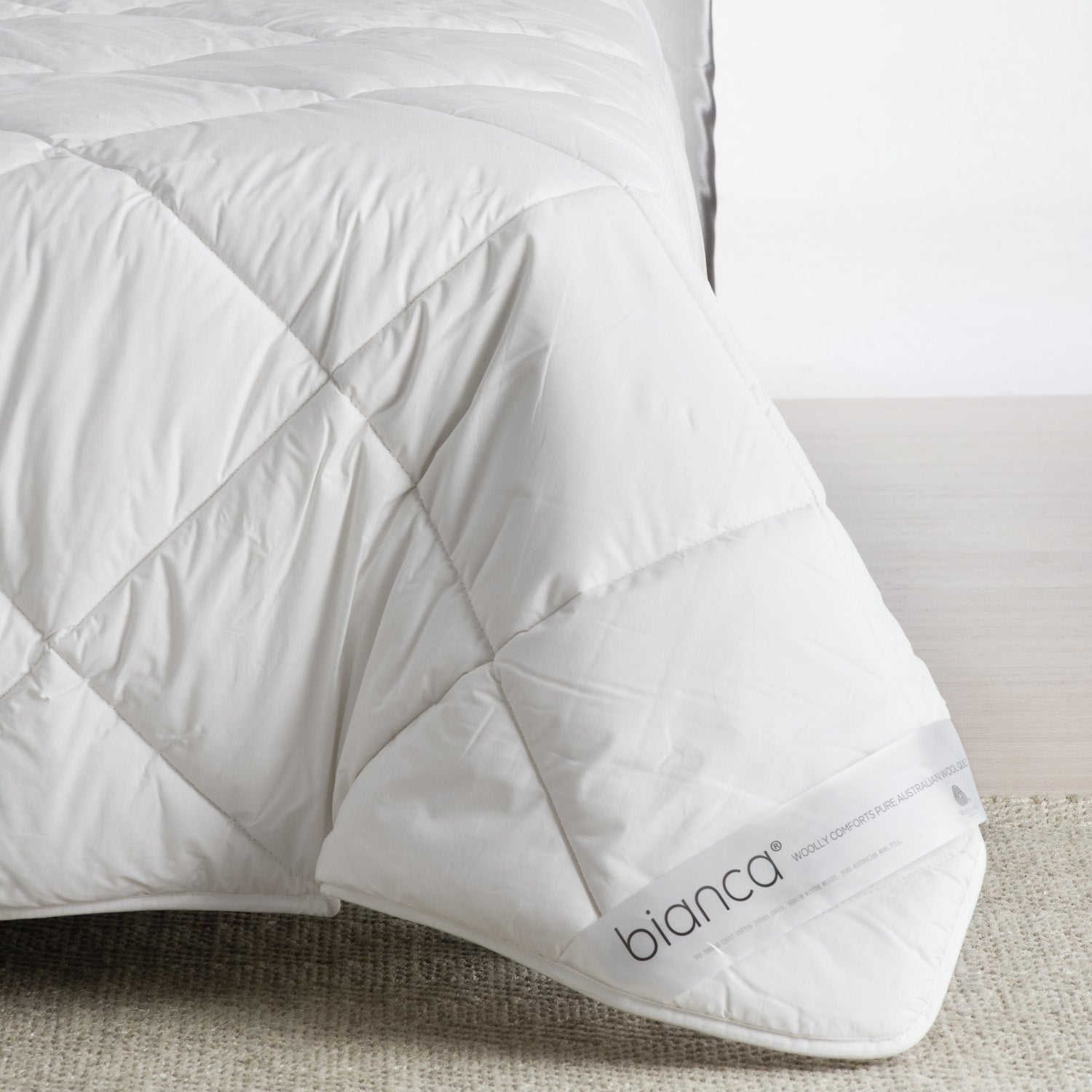 Woolly Comforts 550gsm Winter Weight Wool Quilt